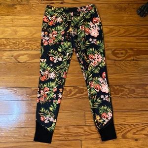 GUESS Floral Athletic Leggings